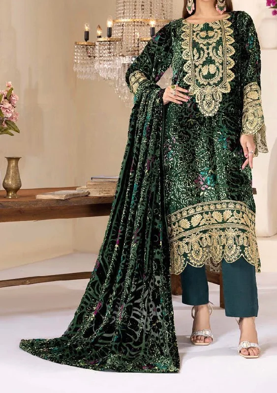 Adan's Libas Plachi Pakistani Velvet Dress