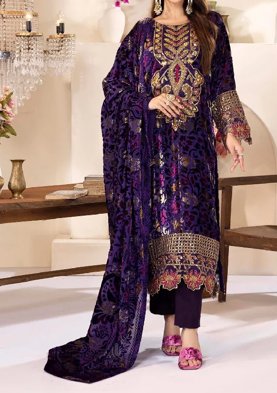 Adan's Libas Plachi Pakistani Velvet Dress