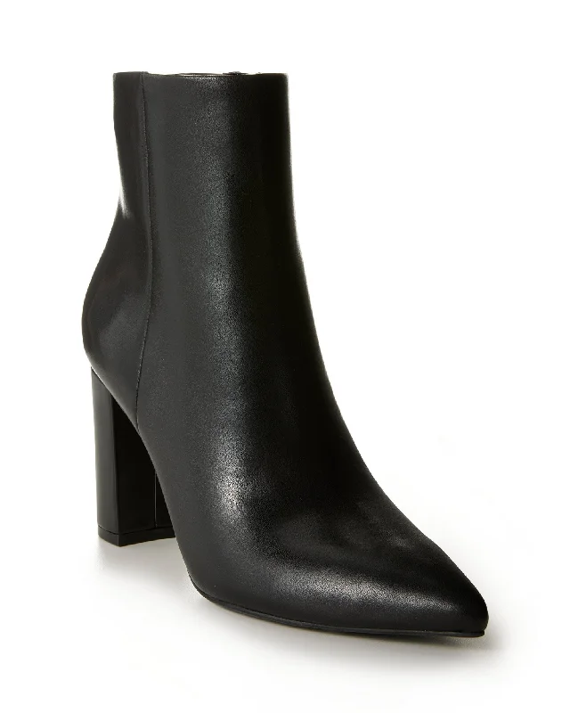 Short Side Zip Leather Bootie Black